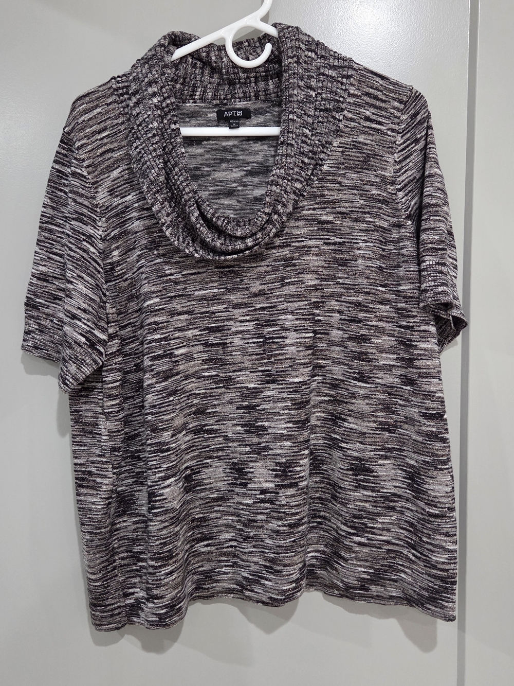Apt. 9 Black and White Cowl-Neck Short Sleeve Sweater / Size 1X